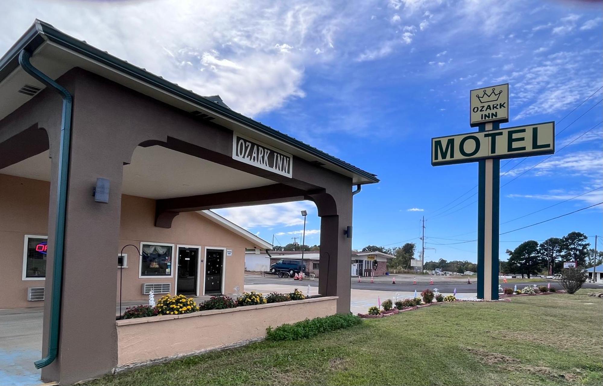 Ozark Inn Mena Экстерьер фото