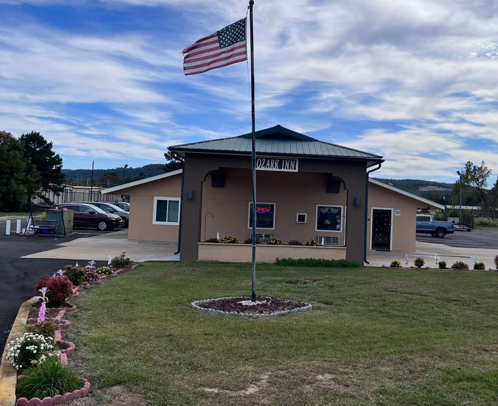 Ozark Inn Mena Экстерьер фото